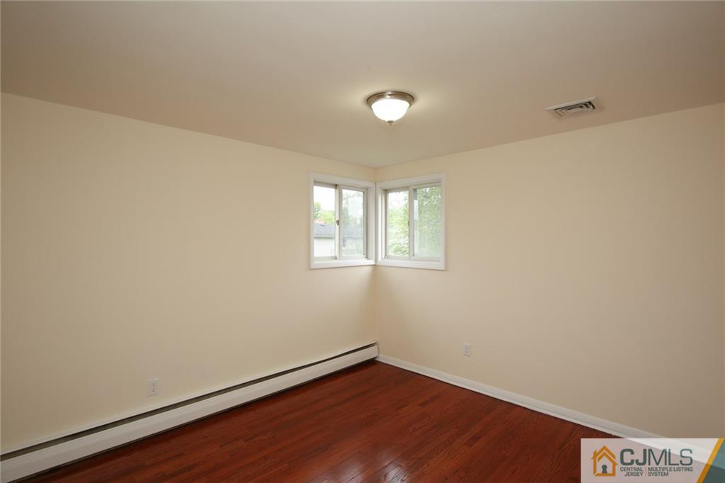 1321 Seneca Road North Brunswick, NJ 08902 - Photo 12 of 25 Gallery Image 12
