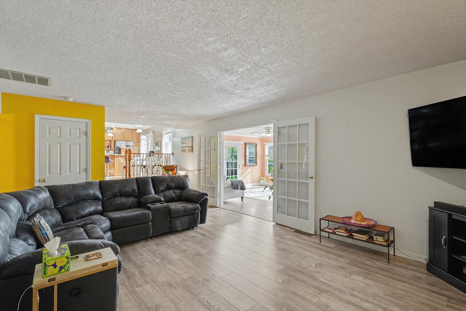 1050 Buckeye Lane Decatur, IL 62521 - Photo 6 of 32