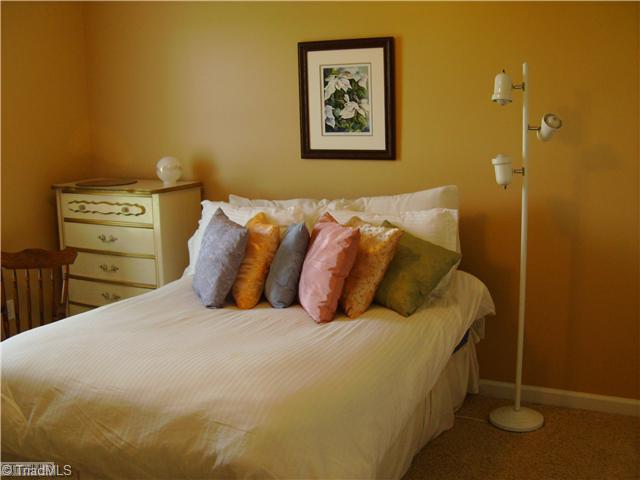 1078 Enterprise Road Lexington, NC 27295 - Photo 10 of 12 3rd Bedroom.