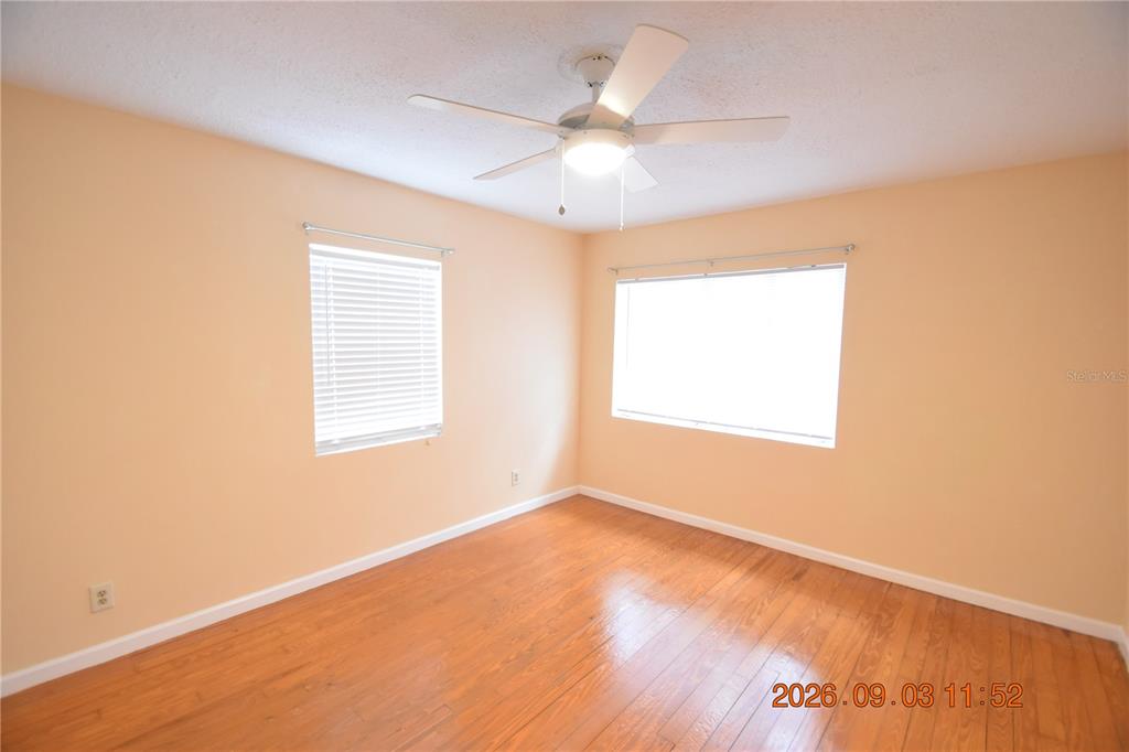 906 7th Avenue Southwest, Unit RIGHT Largo, FL 33770 - Photo 22 of 41 Gallery Image 22