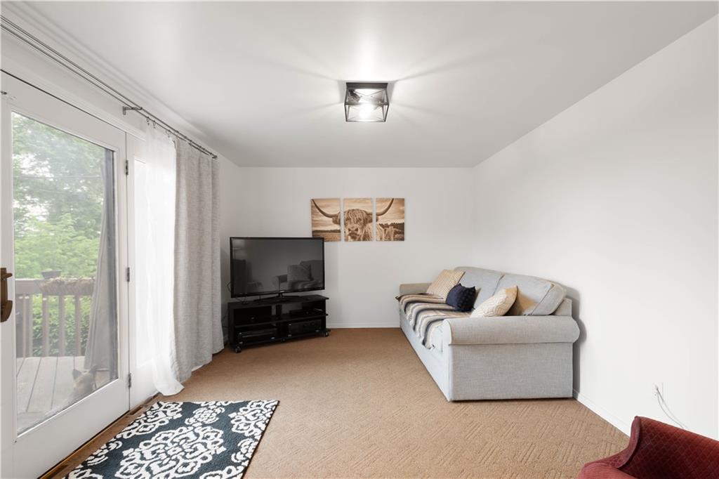 357 Rockfield Road Pittsburgh, PA 15243 - Photo 16 of 40