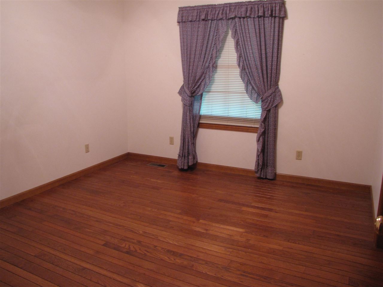12915 West County Line Road South Roanoke, IN 46783 - Photo 16 of 36