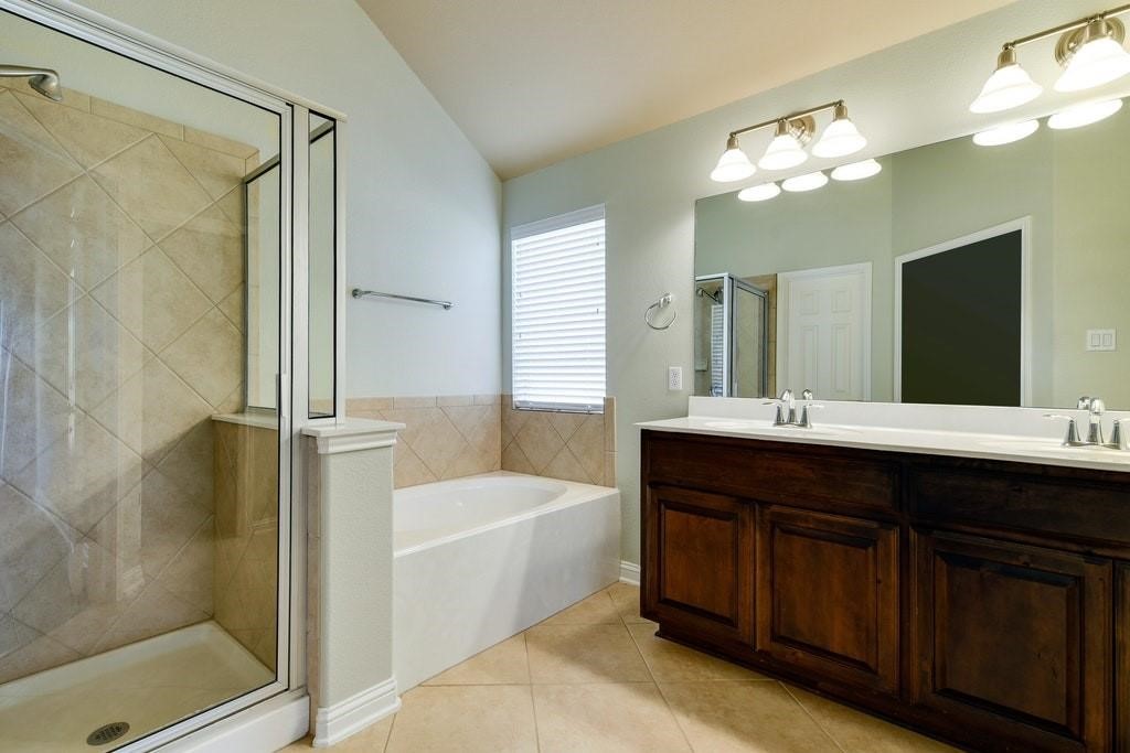 1614 Hidden Springs Path Round Rock, TX 78665 - Photo 18 of 29