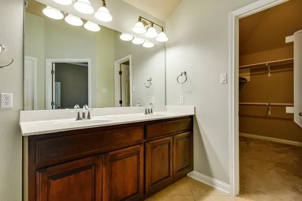 $2,600 | 1614 Hidden Springs Path, Round Rock, TX 78665