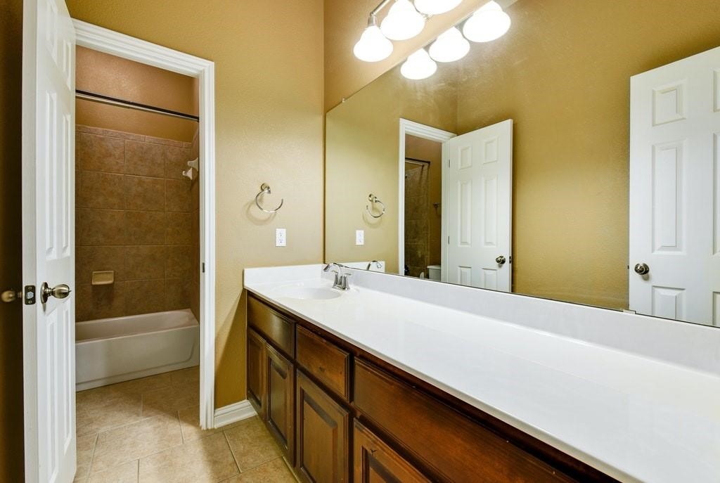 1614 Hidden Springs Path Round Rock, TX 78665 - Photo 23 of 29