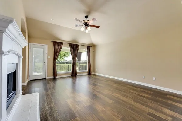 $2,600 | 1614 Hidden Springs Path, Round Rock, TX 78665
