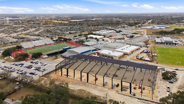 $2,400 | 307 Pin Oak Court, Kyle, TX 78640