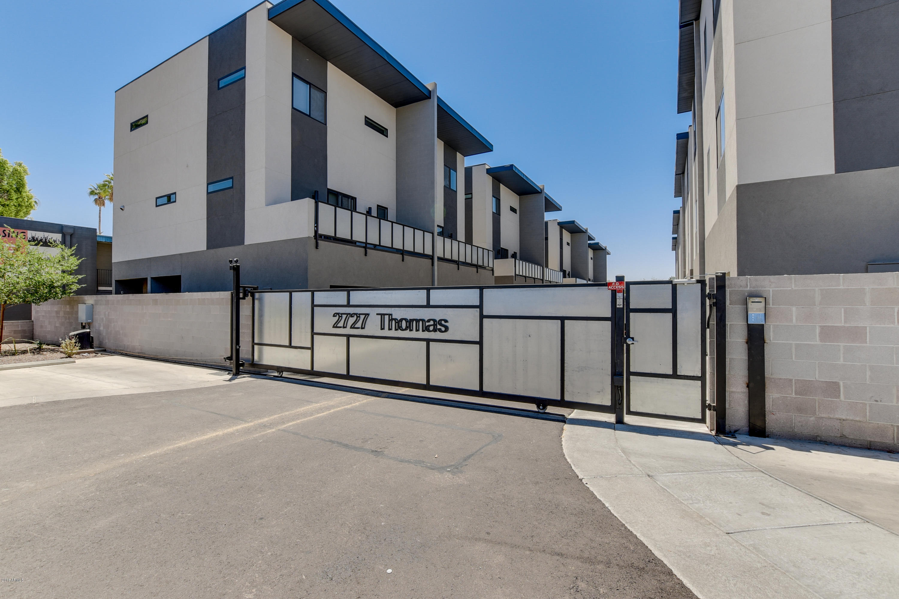 2727 East Thomas Road, Unit 8 Phoenix, AZ 85016 - Photo 1 of 31 2727-35