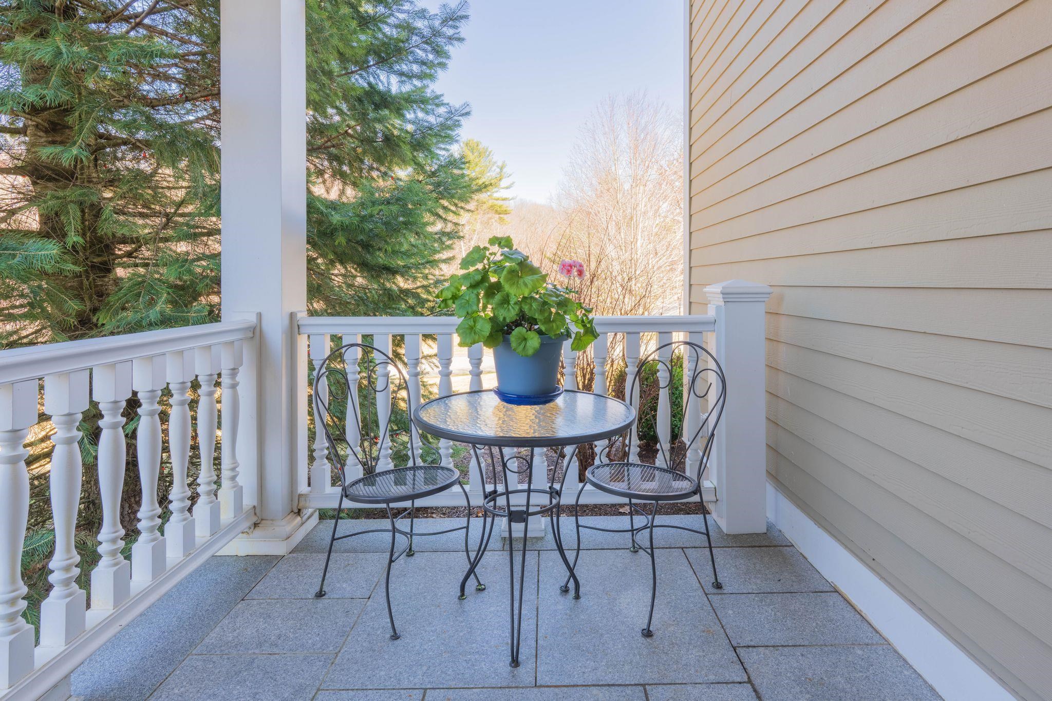 14 Timberlane Road Windham, NH 03087 - Photo 16 of 41