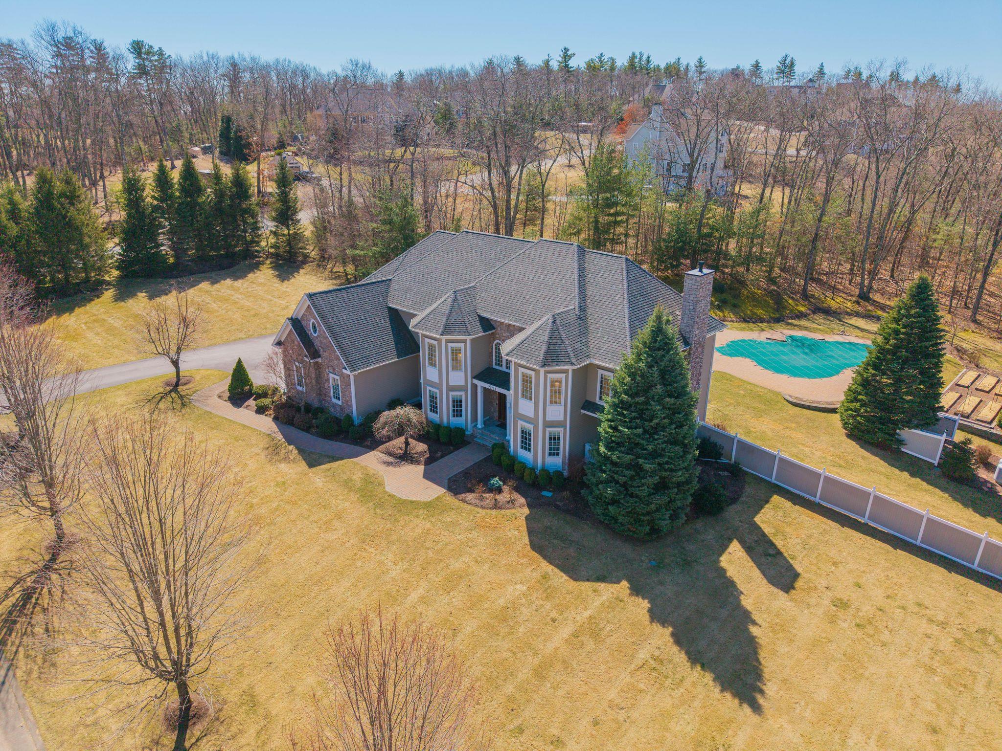 14 Timberlane Road Windham, NH 03087 - Photo 3 of 41