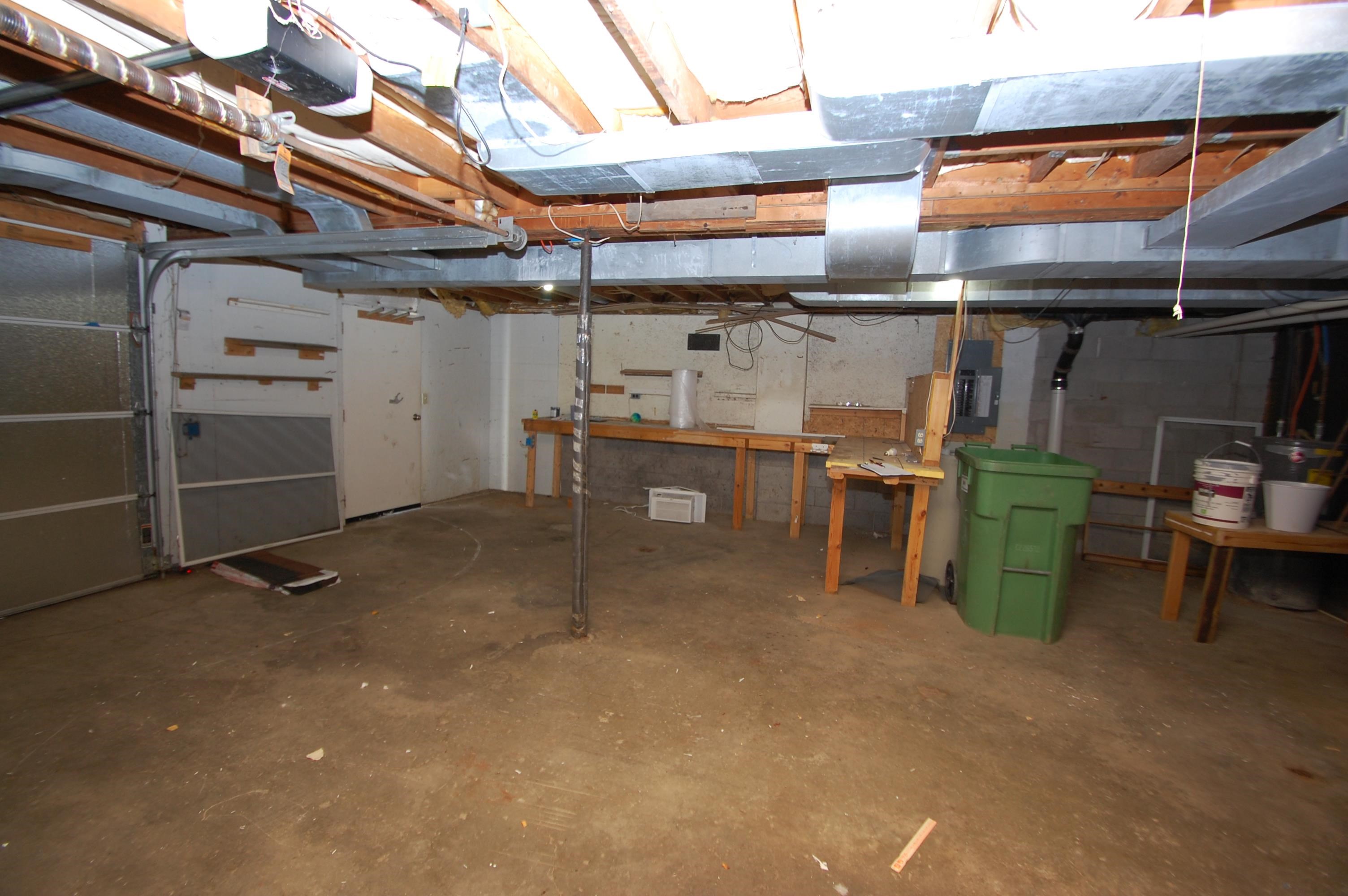 4035 Rau Road West Branch, MI 48661 - Photo 28 of 41 1906478-27.JPG