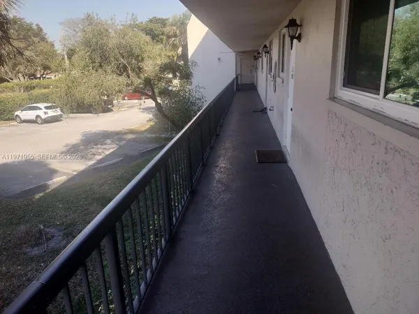 $169,900 | 7450 Northwest 17th Street, Unit 205, Plantation, FL 33313