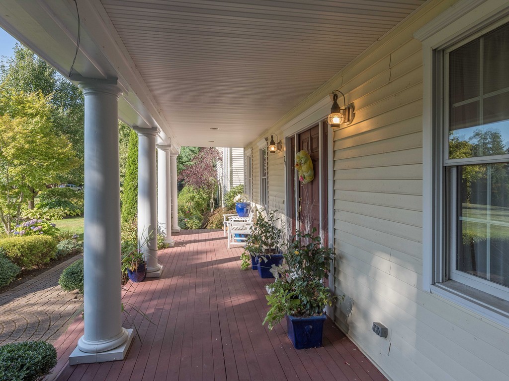 79 Tearall Road Raynham, MA 02767 - Photo 3 of 22 Gallery Image 3