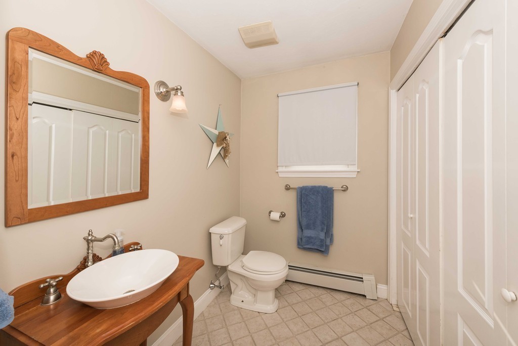 79 Tearall Road Raynham, MA 02767 - Photo 9 of 22 Gallery Image 9