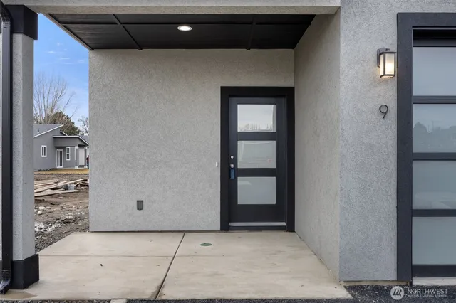 $337,000 | 601 Lot 9 Dorsing Street, Unit A, Moses Lake, WA 98837