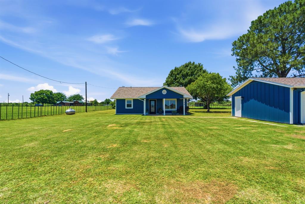 1198 Poe Prairie Road Millsap, TX 76066 - Photo 33 of 35