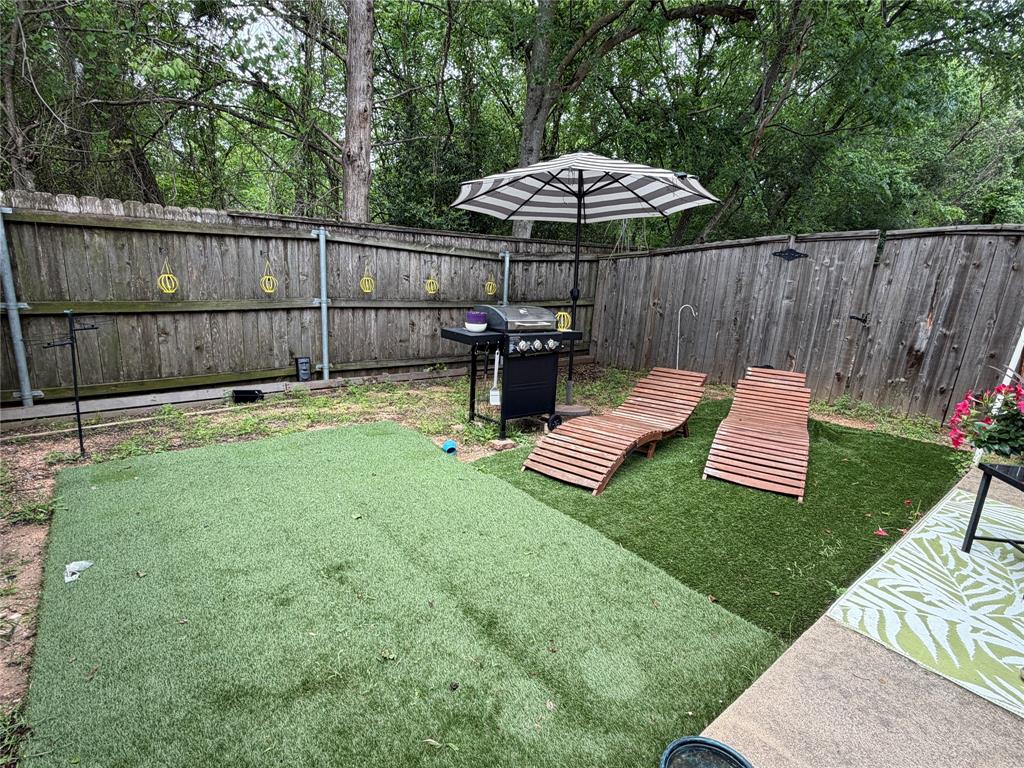 1001 Krenek Tap Road, Unit 801 College Station, TX 77840 - Photo 21 of 21 a garden view with a seating space