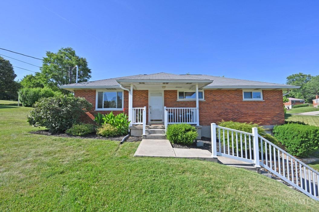 6712 Hearne Road Cincinnati, OH 45248 - Photo 5 of 51