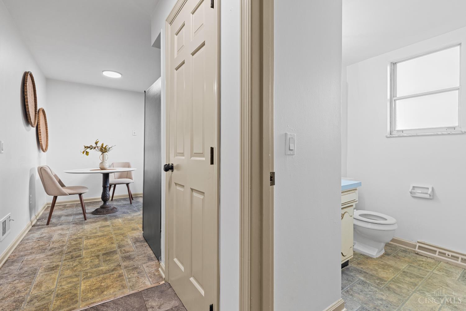 7988 Woodruff Road Cincinnati, OH 45255 - Photo 35 of 56 Gallery Image 35
