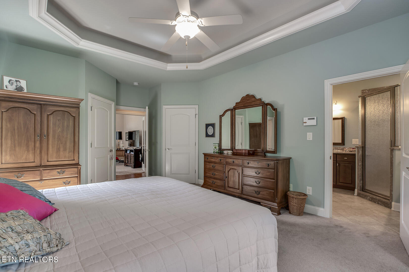 118 Daleyuhski Way Loudon, TN 37774 - Photo 32 of 60 32_118 Daleyuhski Trace_MasterBedroom02