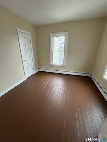 $1,375 | 33 Dewey Street, New Britain, CT 06051