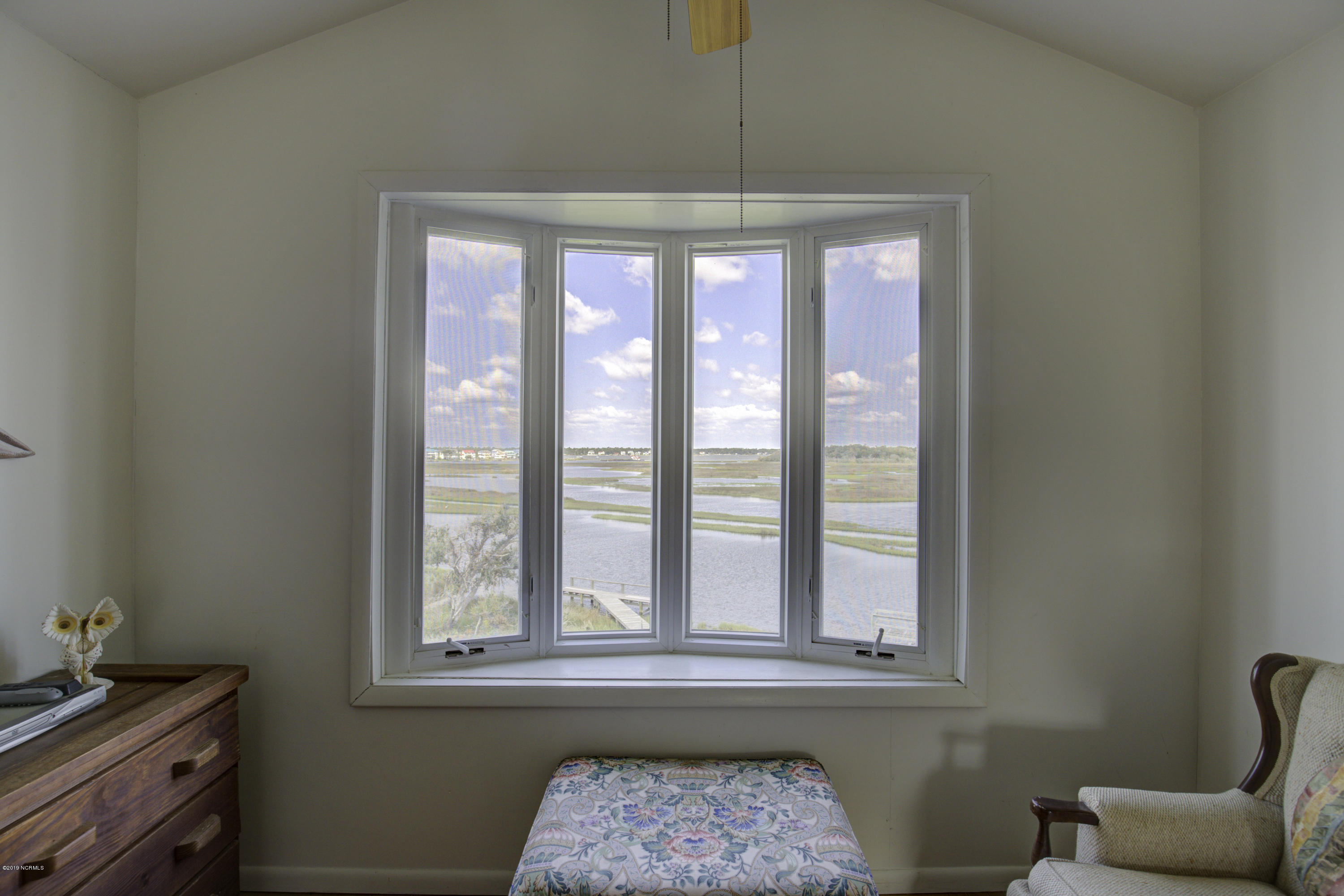 1859 New River Inlet Road North Topsail Beach, NC 28460 - Photo 11 of 35 1859 New River Inlet Road - Interiors -