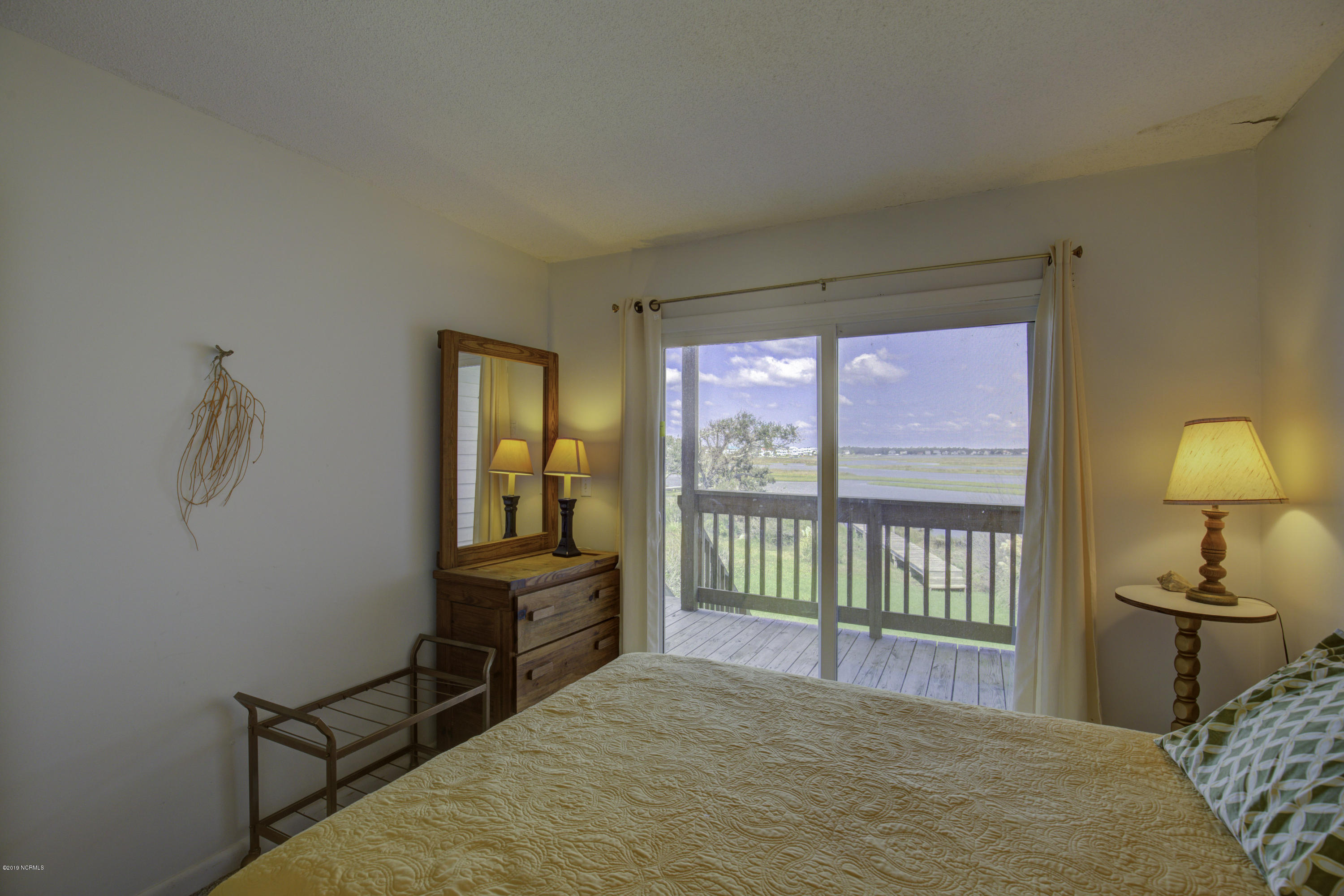 1859 New River Inlet Road North Topsail Beach, NC 28460 - Photo 20 of 35 1859 New River Inlet Road - Interiors -_