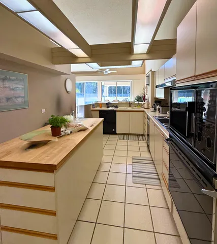 $5,000 | 253 North Kavenish Drive, Rancho Mirage, CA 92270