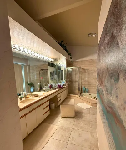 $5,000 | 253 North Kavenish Drive, Rancho Mirage, CA 92270