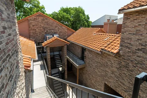 a view of outdoor space yard deck and patio