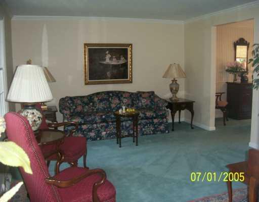 2029 Ridge Rd Extension Economy, PA 15003 - Photo 3 of 8 Living Room.