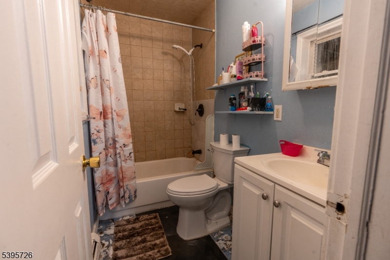 74 Beech Street Paterson, NJ 07501 - Photo 18 of 31