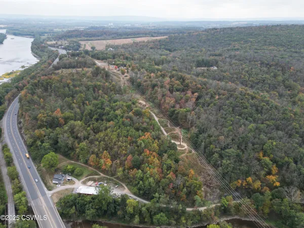 $210,000 | 15 Highway Allenwood Pa, New Columbia, PA 17856