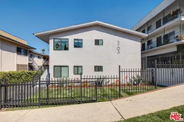 $3,195 | 4703 West St Charles Place, Unit 4, Los Angeles, CA 90019