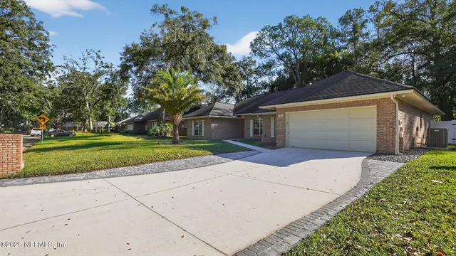 $550,000 | 11538 Sedgemoore Drive South, Jacksonville, FL 32223
