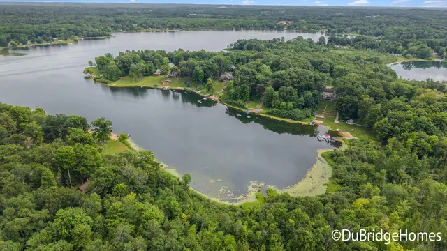 $220,000 | 8 East Springhill Drive, Hesperia, MI 49421