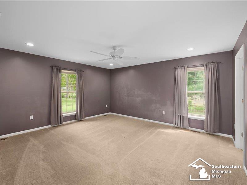 19210 Haggerty Road Belleville, MI 48111 - Photo 16 of 41 50206029-73814934-fba0-4512-b2cf-0ef63fad1de8.JPG