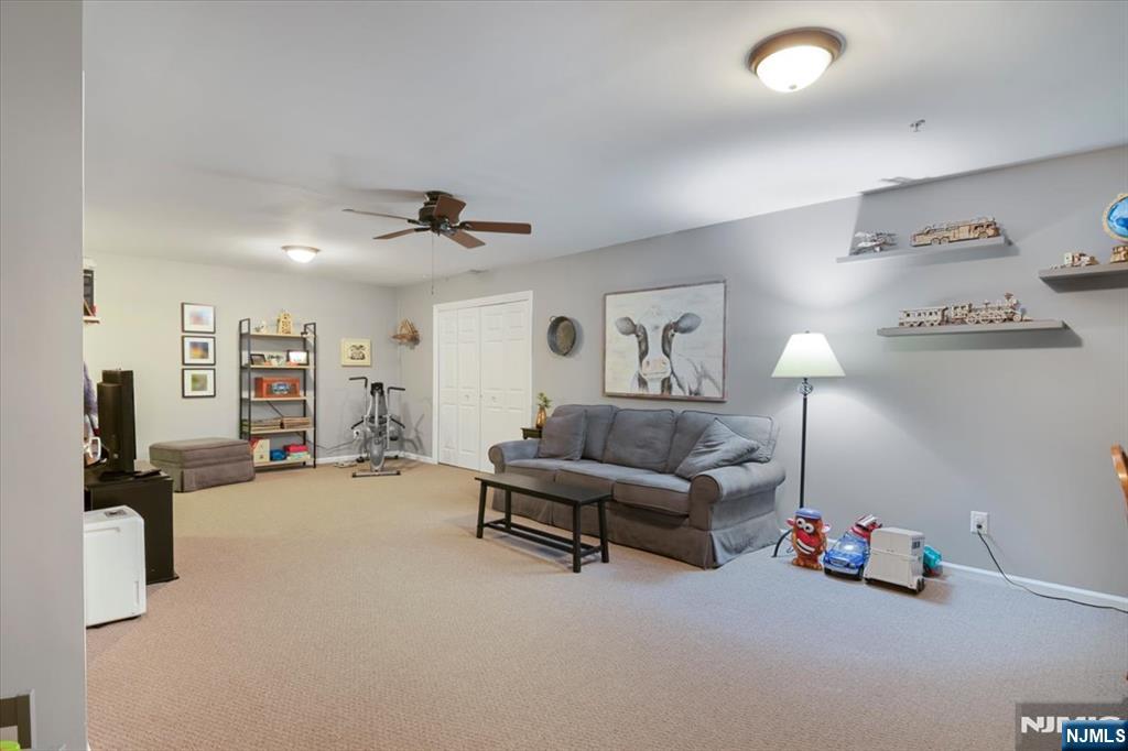 34 Ridge Drive Pompton Lakes, NJ 07442 - Photo 25 of 30