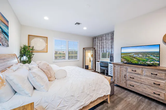 $729,000 | 7739 Southeast Heritage Boulevard, Hobe Sound, FL 33455