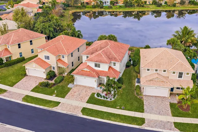 $729,000 | 7739 Southeast Heritage Boulevard, Hobe Sound, FL 33455