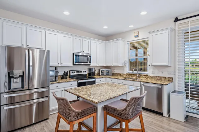 $729,000 | 7739 Southeast Heritage Boulevard, Hobe Sound, FL 33455