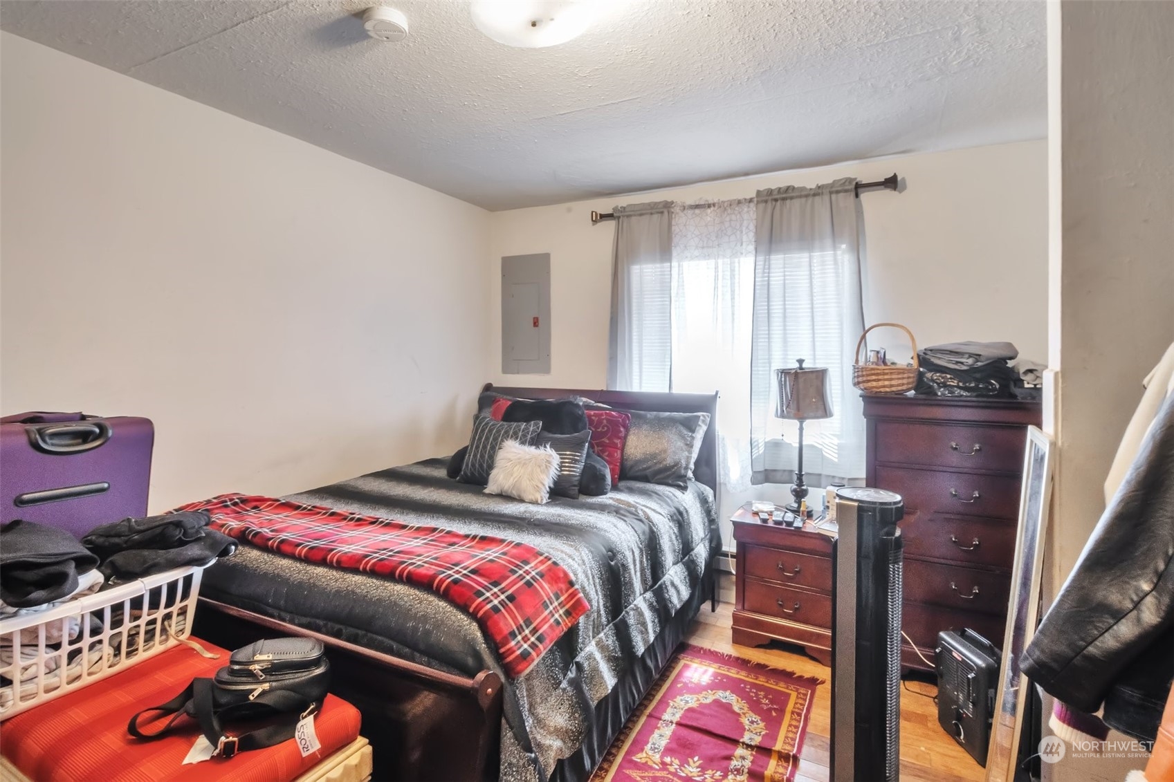 108 Oak Street Bremerton, WA 98310 - Photo 15 of 25 a bedroom with a bed and dresser