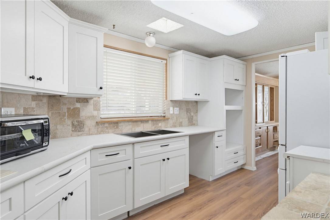 3393 Ridge View Avenue Bullhead City, AZ 86429 - Photo 31 of 45 Kitchen