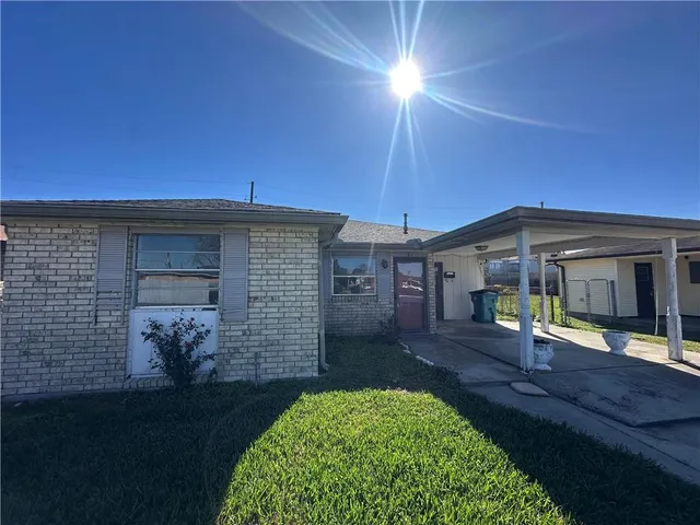 $1,575 | 12 Dulcich Drive, Gretna, LA 70053