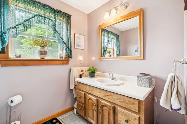 $699,900 | 5 Malagash Road, Reading, VT 05153