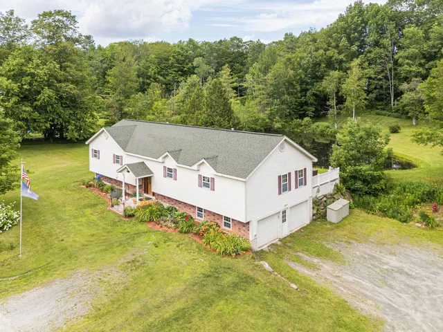 $699,900 | 5 Malagash Road, Reading, VT 05153