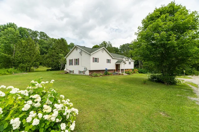 $699,900 | 5 Malagash Road, Reading, VT 05153