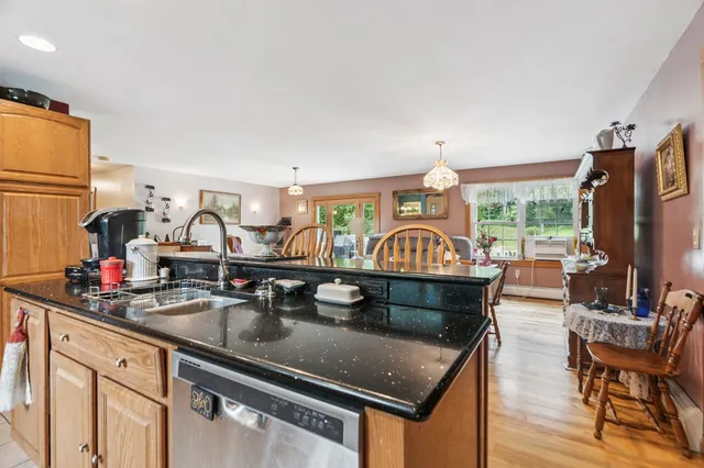 $699,900 | 5 Malagash Road, Reading, VT 05153