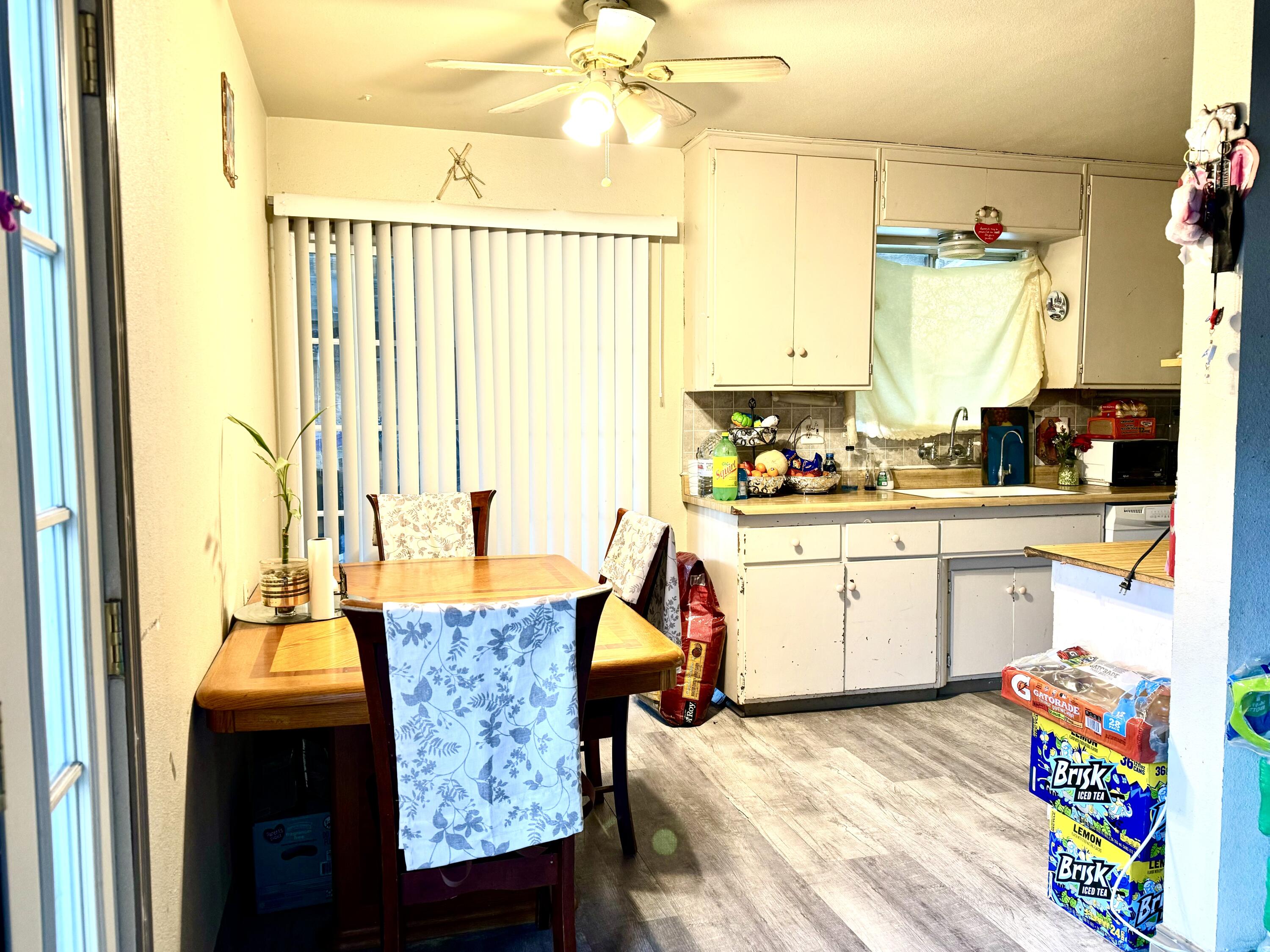 38902 Deer Run Road Palmdale, CA 93551 - Photo 8 of 17 IMG_1078