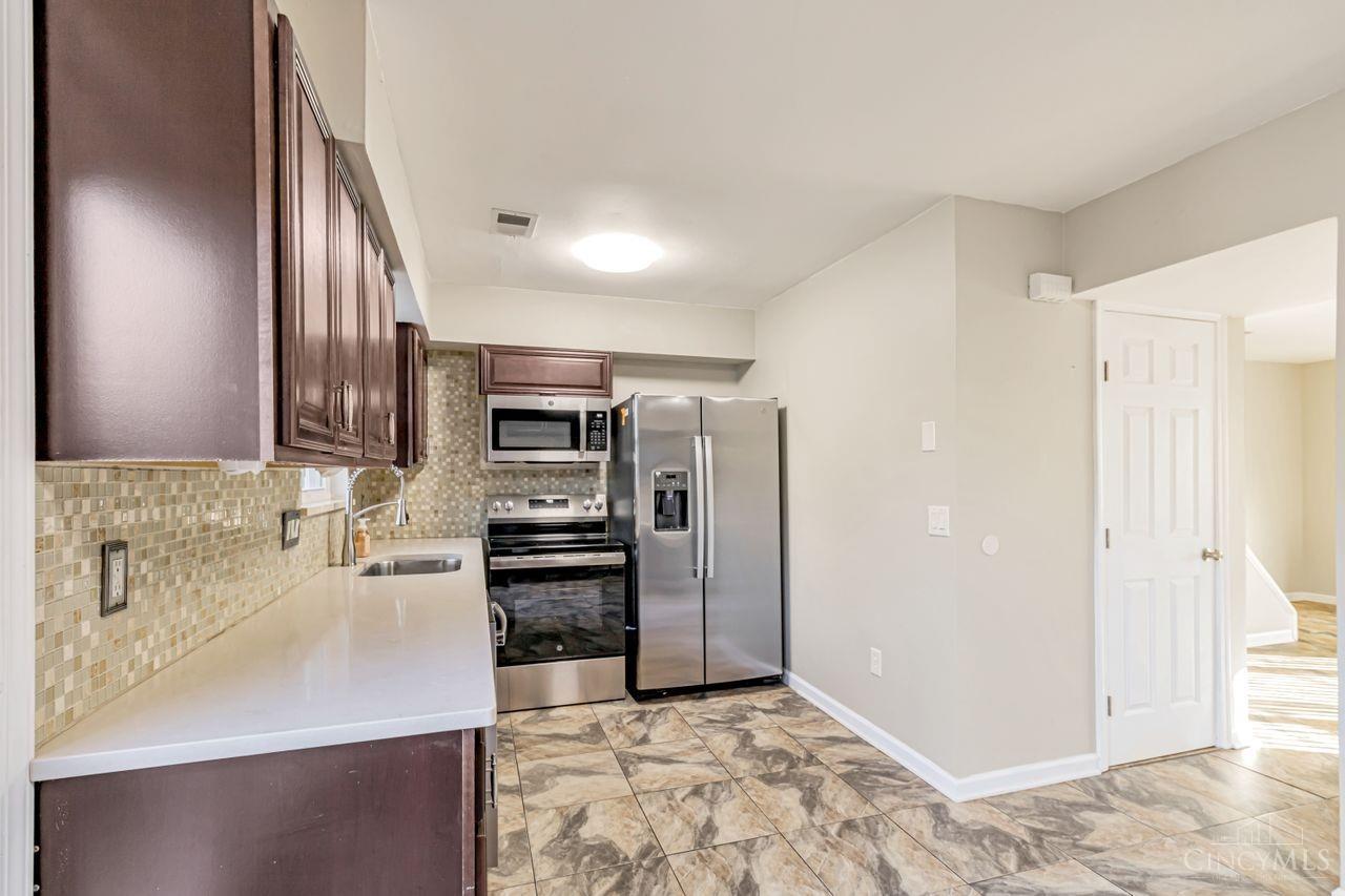 1149 Witt Road, Unit 412 Cincinnati, OH 45255 - Photo 8 of 33 Gallery Image 8